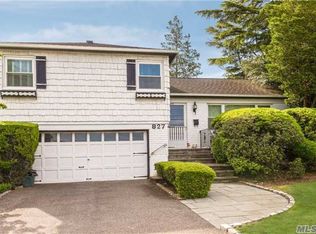 827 Carolyn Ct, Seaford, NY 11783