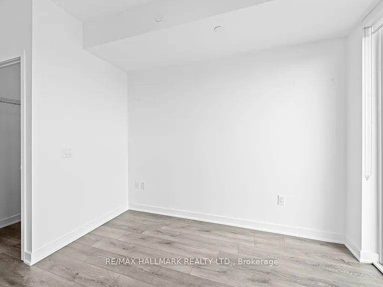 105 Oneida Cres #2607 — Photo 18