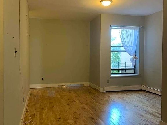 2nd image of 1037 Bergen St #C22