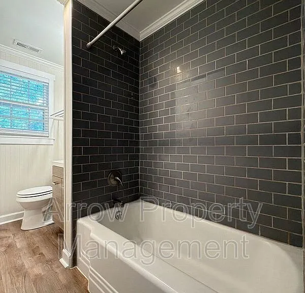 1459 Plum St #2 — Photo 7