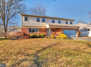 421 Gatewood Rd, Cherry Hill, NJ 08003