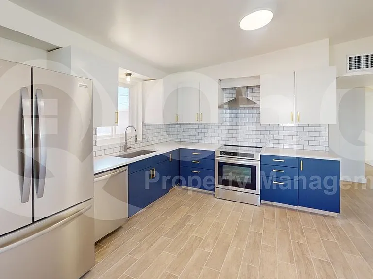 1410 N Desmond Ave — Photo 5