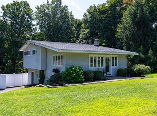 338 Titusville Rd, Poughkeepsie, NY 12603