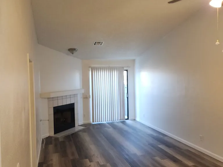 7048 Picaroon Ln — Photo 8