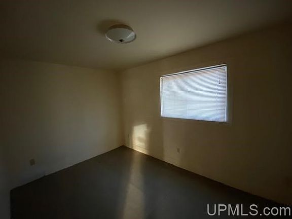 5th image of 229 Quincy St