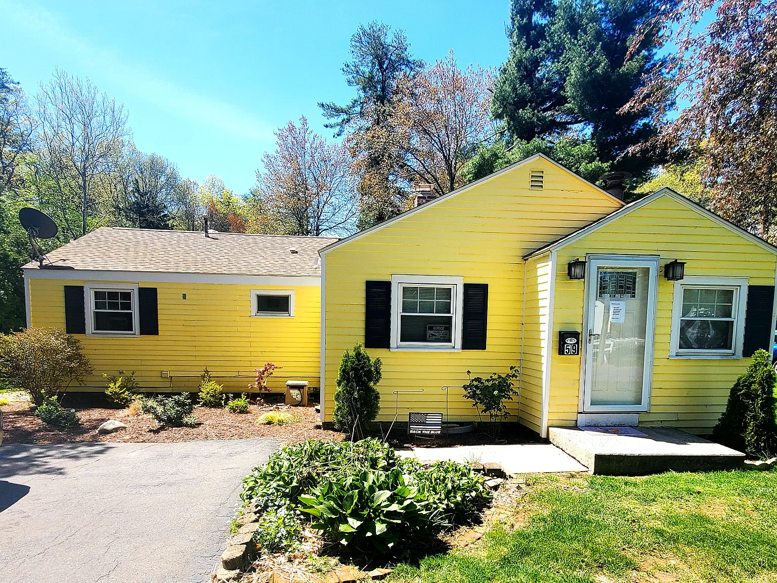 3 bed, 1172 sqft, $2,600 — Photo 3