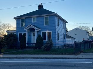 879 Willett Ave, Riverside, RI 02915