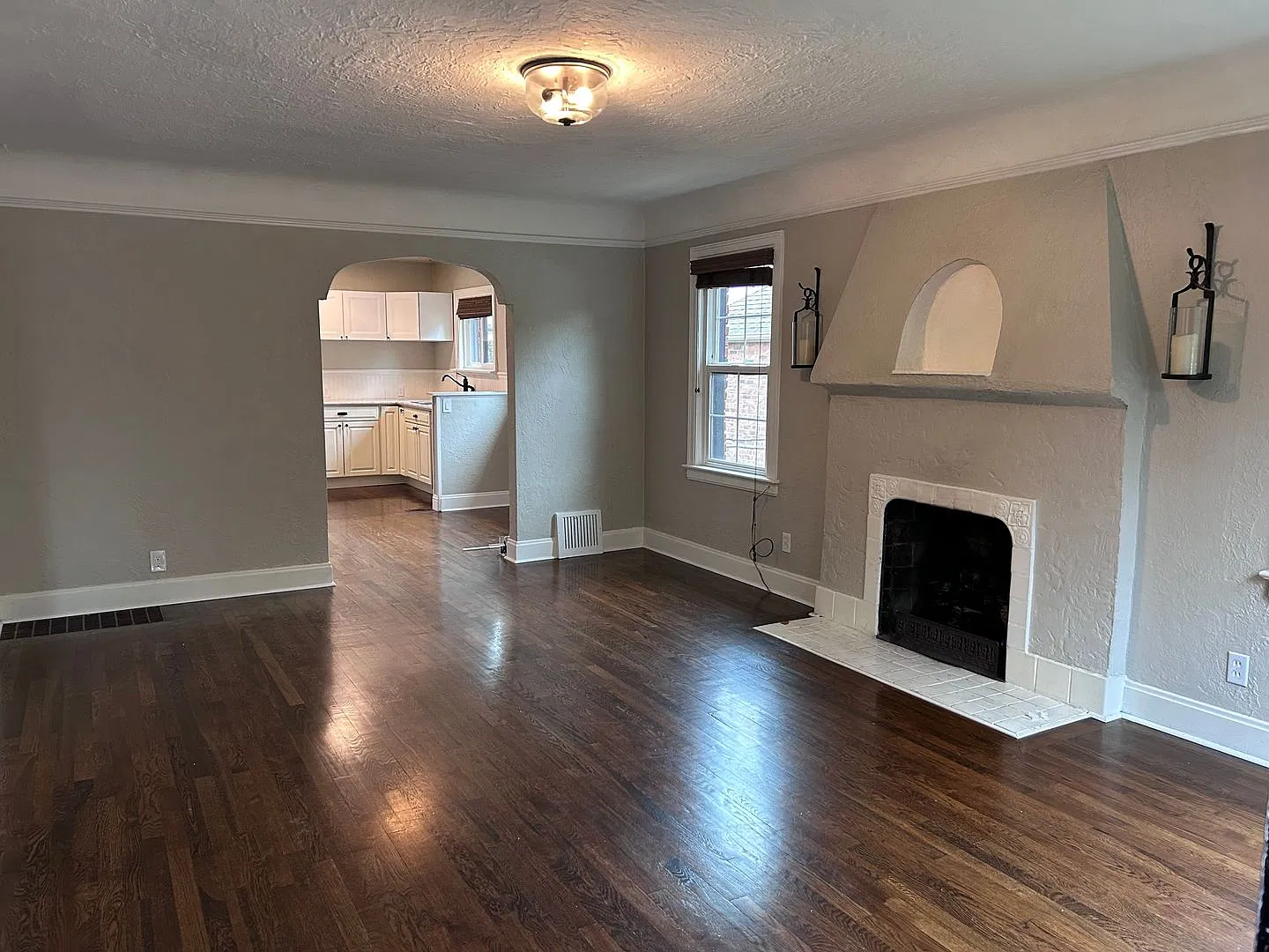 Beacon Hill House — Photo 2