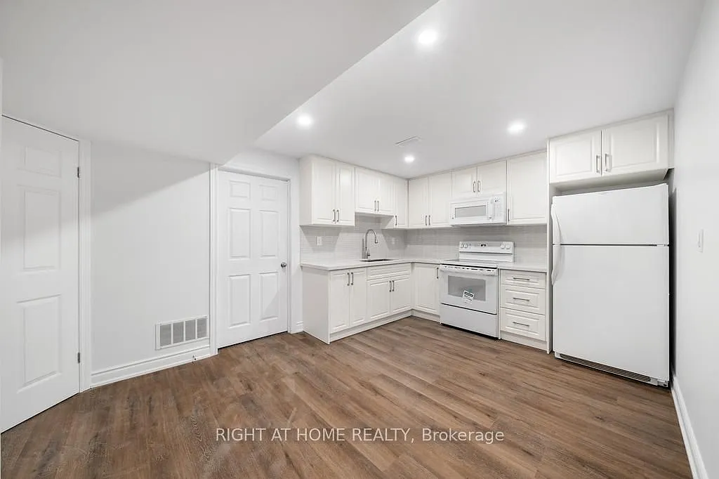 2 bed, $1,950 — Photo 2