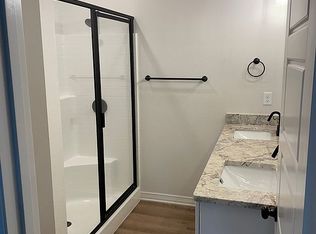 1637 Alamo Xing, Tyler, TX 75701