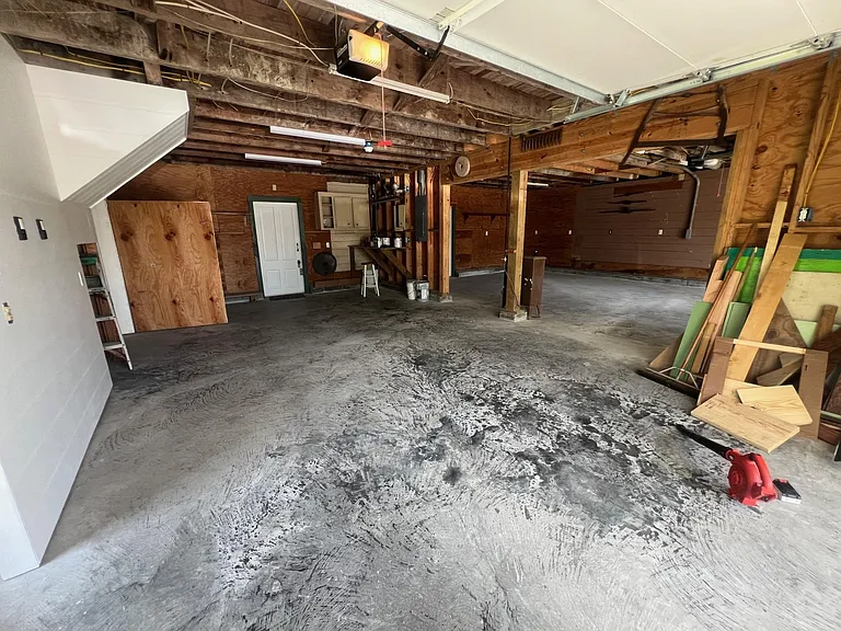 618 Bayridge Rd — Photo 40