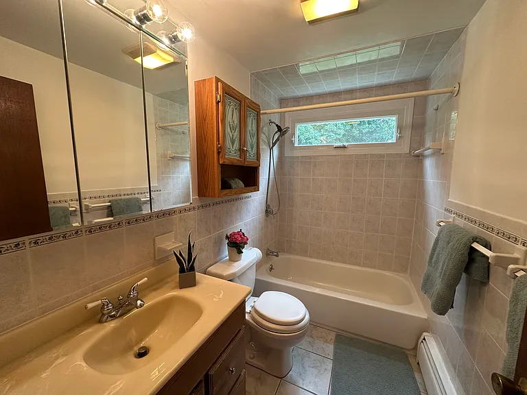 10 Cedar Ridge Dr — Photo 12