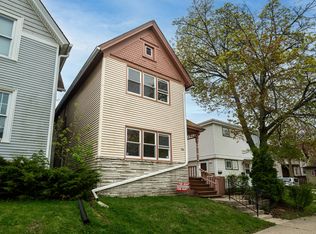 305 E Clarence St #A, Milwaukee, WI 53207