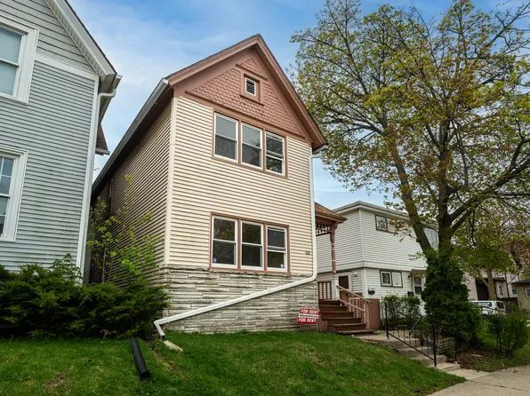 305 E Clarence St #A, Milwaukee, WI 53207