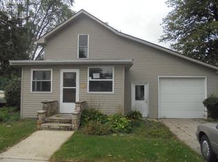 132 W South St, Wayne, OH 43466