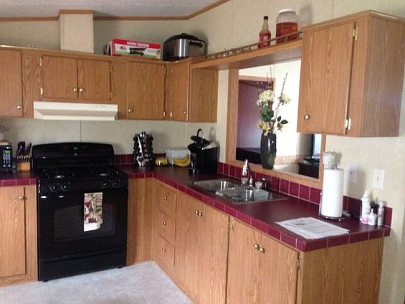 4th image of 10 Mallard Dr