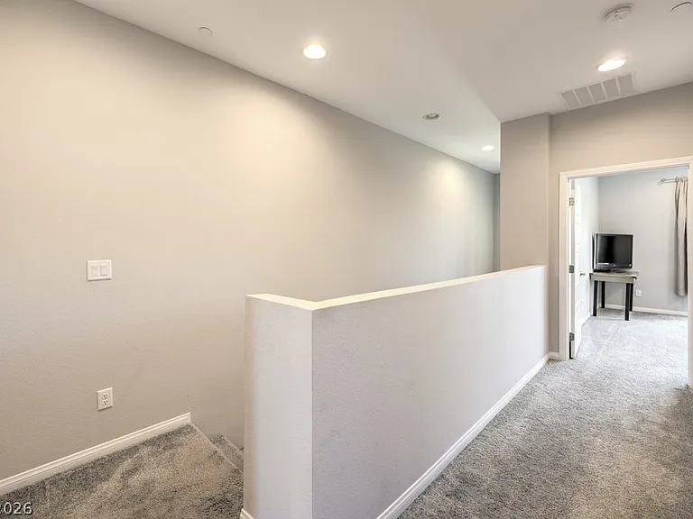 1028 Via Corto St — Photo 15