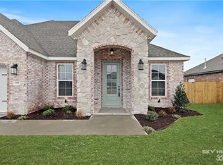 1119 Marcello Ave, Tontitown, AR 72770