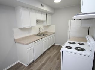 1824 N Washington Ave APT 201, Royal Oak, MI 48073