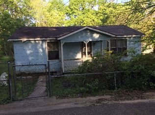 1510 Brenda Travis St, McComb, MS 39648