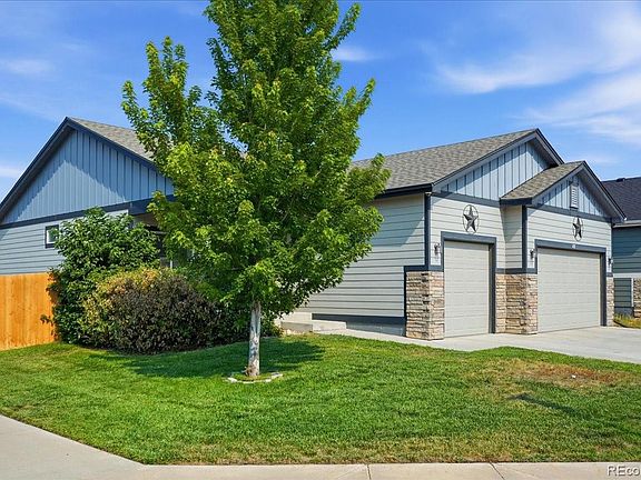 3rd image of 692 Settlers Drive