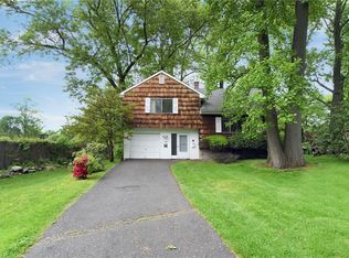 1406 Shadow Ln, Rye, NY 10580
