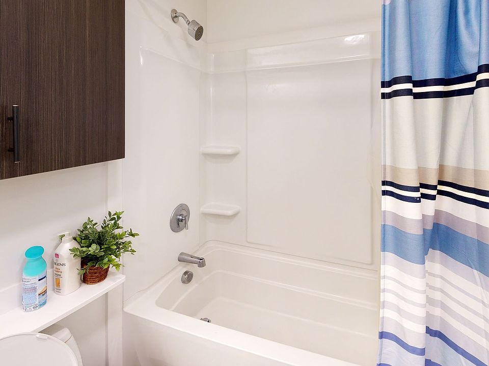 2nd image of 150 Green St #316