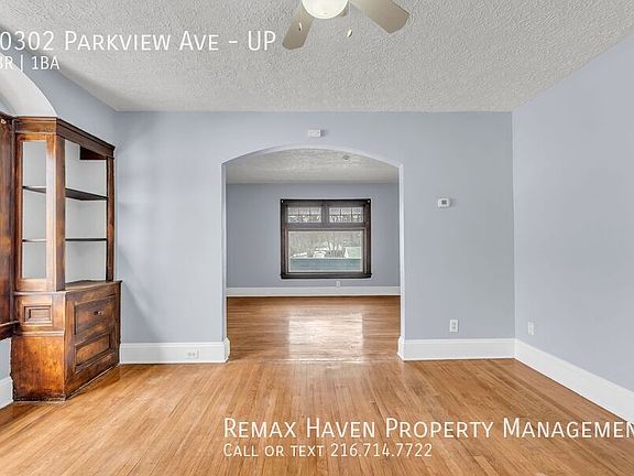 4th image of 10302 Parkview Ave #Up