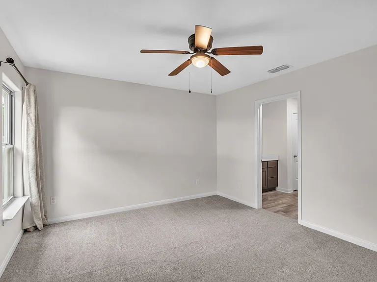 4536 Skipador Dr — Photo 8