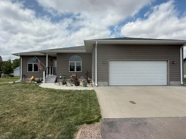 621 Oak St, Alexandria, SD 57311