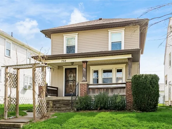 752 Larzelere Ave, Zanesville, OH 43701