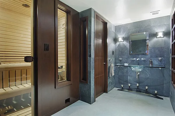 Rented by Corcoran | media 32