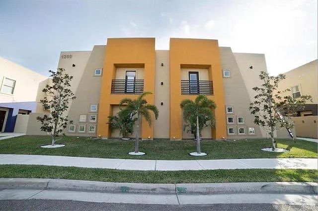 1208 E Camellia Ave #4 — Photo 14
