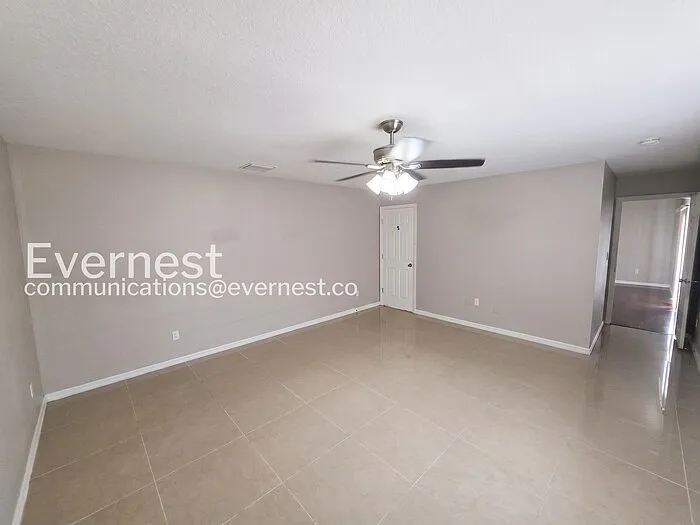 5118 Ballard Crest Ln — Photo 9