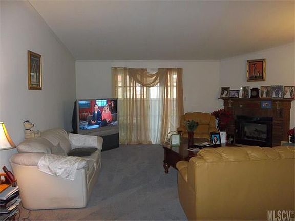 2nd image of 6960 Ingleside Dr