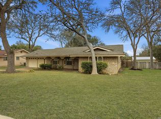 141 Sage Dr, Universal City, TX 78148