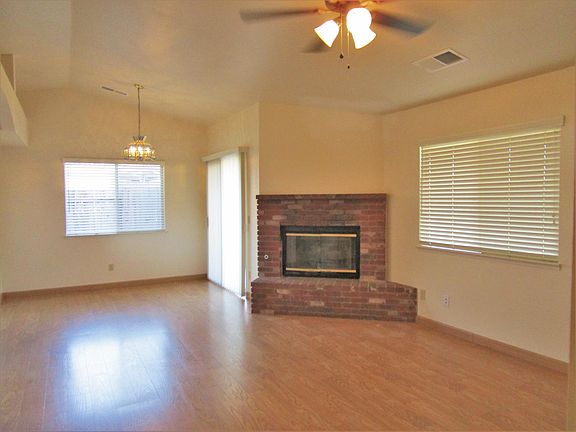 2nd image of 2415 Fernwood Dr