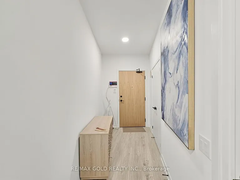 2495 Eglinton Ave W #208 — Photo 2