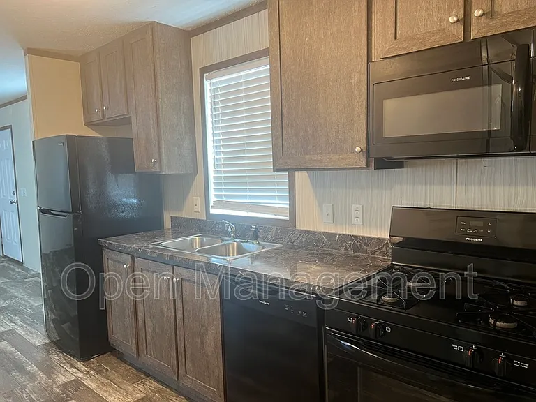 825 1st Ave E #224 — Photo 4