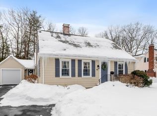 30 Canterbury St, Andover, MA 01810