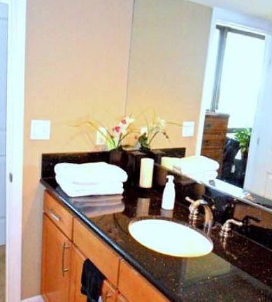 5th image of 600 E Admiral Blvd Unit 1606