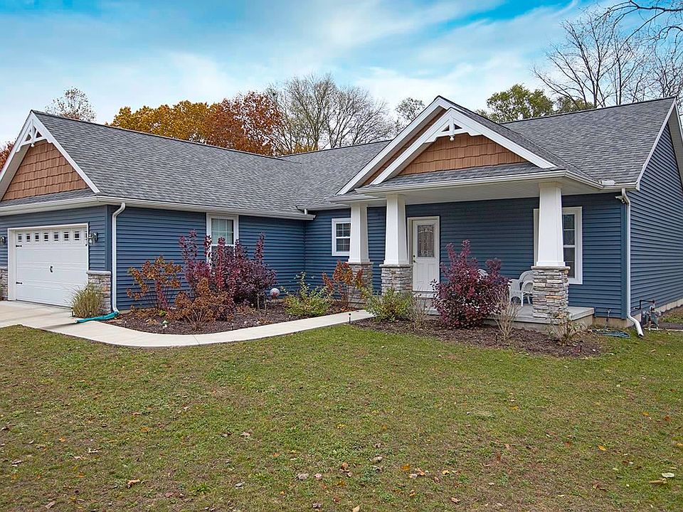 1st image of 1504 Evergreen Pl