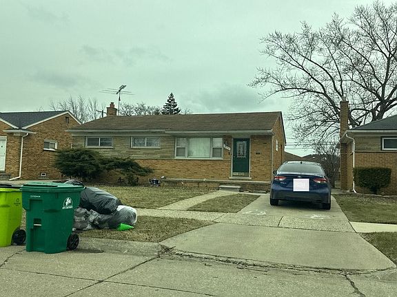 2nd image of 18550 Morningside Ave