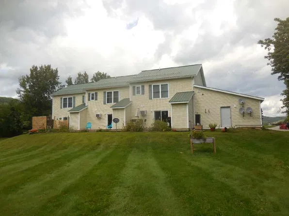 70 Lamoille View Ln #102, Jeffersonville, VT 05464