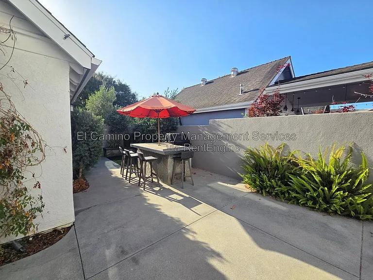 1728 Lake St — Photo 68