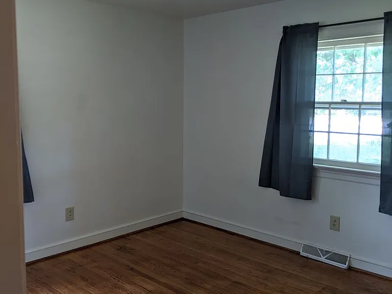 318 Jasper Ln — Photo 15