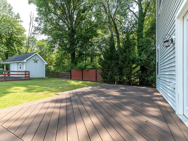 2477 Walnut St — Photo 11