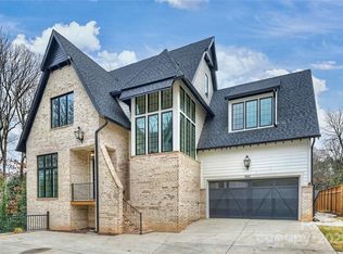 7010 Chateau Bordeaux Ln, Charlotte, NC 28270