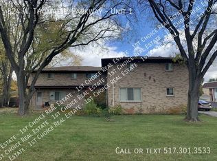 824 W Thomas L Pkwy #1, Lansing, MI 48917