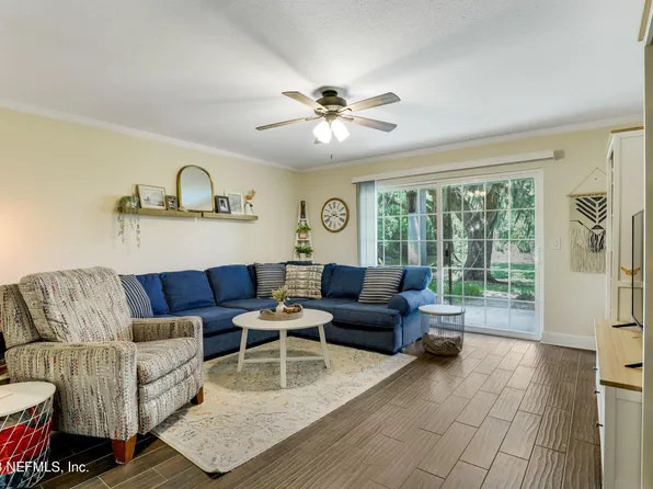 4303 PLAZA GATE Lane #101, Jacksonville, FL 32217